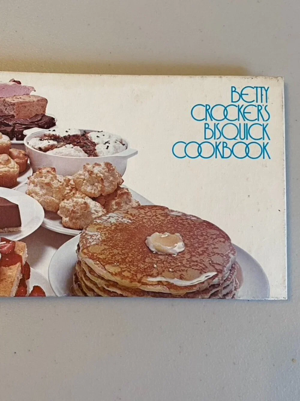 Vintage 1977 Betty Crocker's Bisquick Cookbook 5th Print 7 Mini Cookbooks in 1